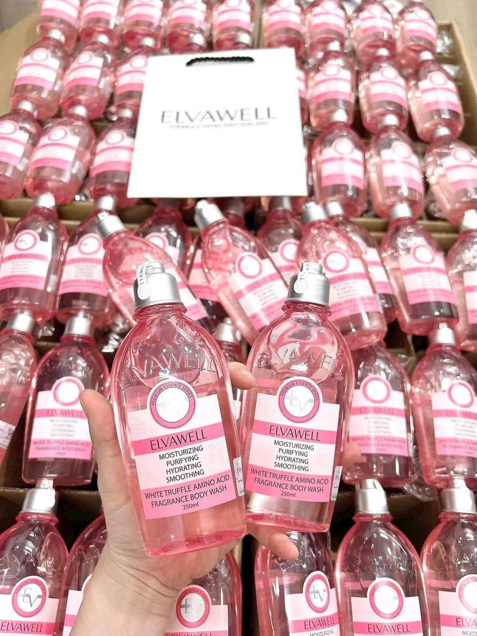 ELVAWELL WHITE TRUFFLE AMINO ACID FRAGRANCE BODY WASH IN LA ROSE 250ML