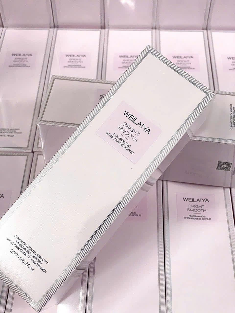 WEILAIYA PECAN NIACINAMIDE BRIGHTENING & SMOOTH BODY SCRUB 200ML