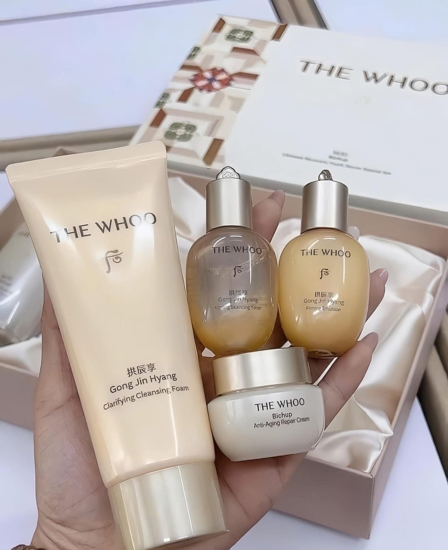 THE WHOO BICHUP 4TH GENERATION SERUM SPECIAL SET