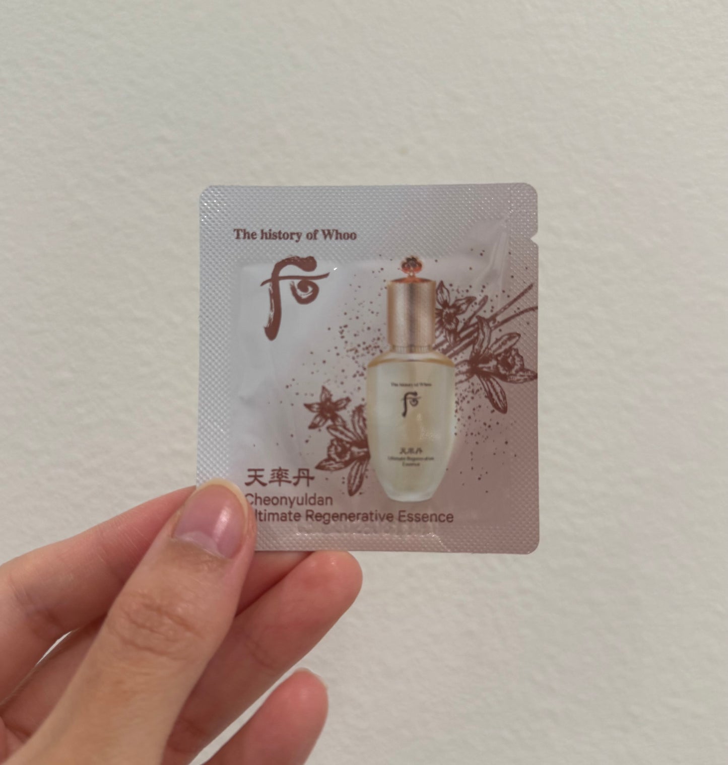 THE WHOO CHEONYULDAN ULTIMATE REGENERATIVE ESSENCE SAMPLES 1ML x 120PCS