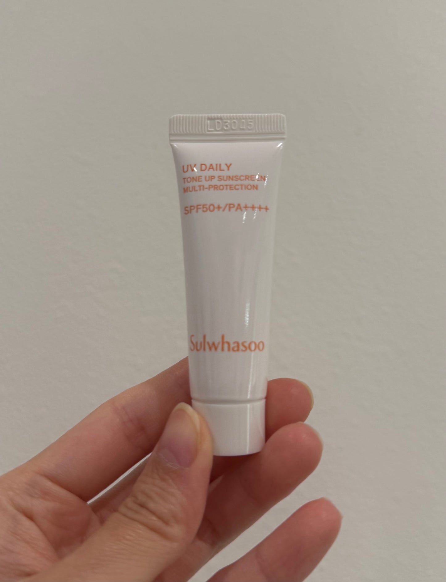 SULWHASOO UV DAILY TONE UP SUNSCREEN MULTI PROTECTION SPF50+ PA++++ MINI 10ML x 10PCS