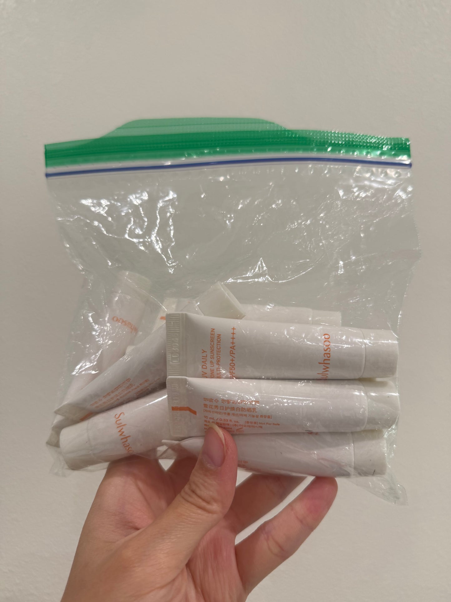 SULWHASOO UV DAILY TONE UP SUNSCREEN MULTI PROTECTION SPF50+ PA++++ MINI 10ML x 10PCS