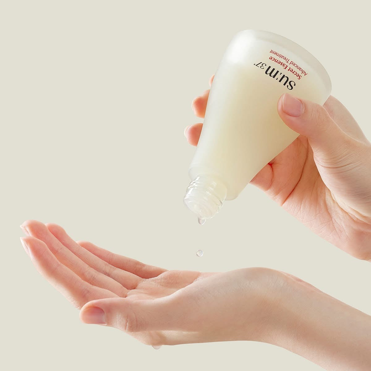 SUM37 SECRET ESSENCE SPECIAL EDITION 230ML & GIFT SET