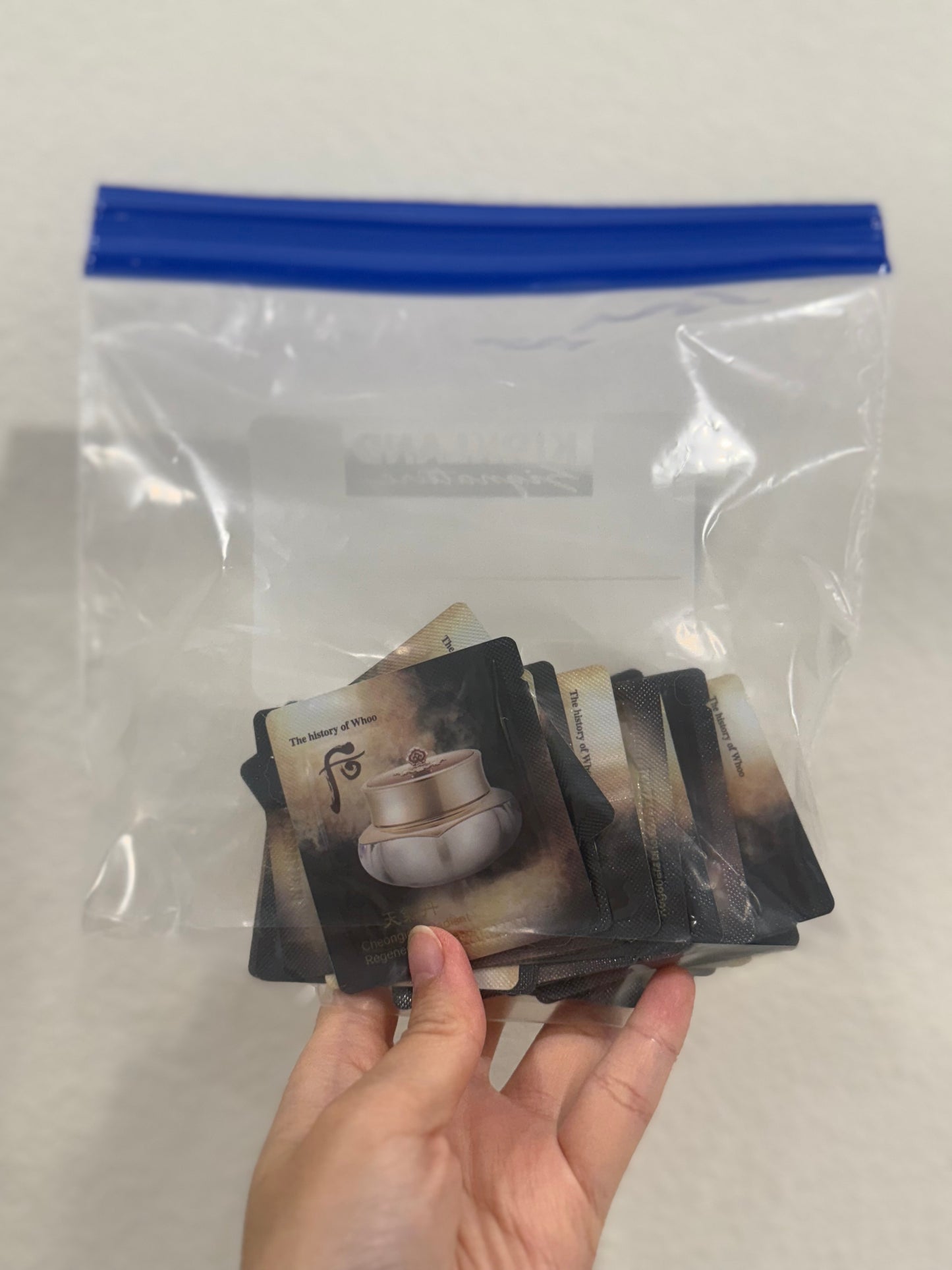 THE WHOO CHEONGIDAN RADIANT GENERATING CREAM SAMPLES 1ML x 30PCS