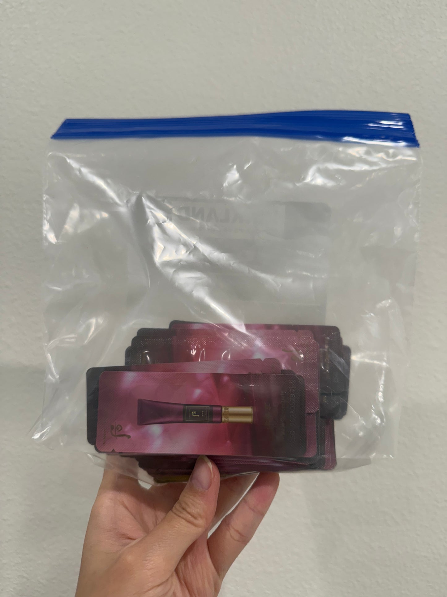 THE WHOO JINYULHYANG INTENSIVE WRINKLE CONCENTRATE SAMPLES 1ML x 60PCS