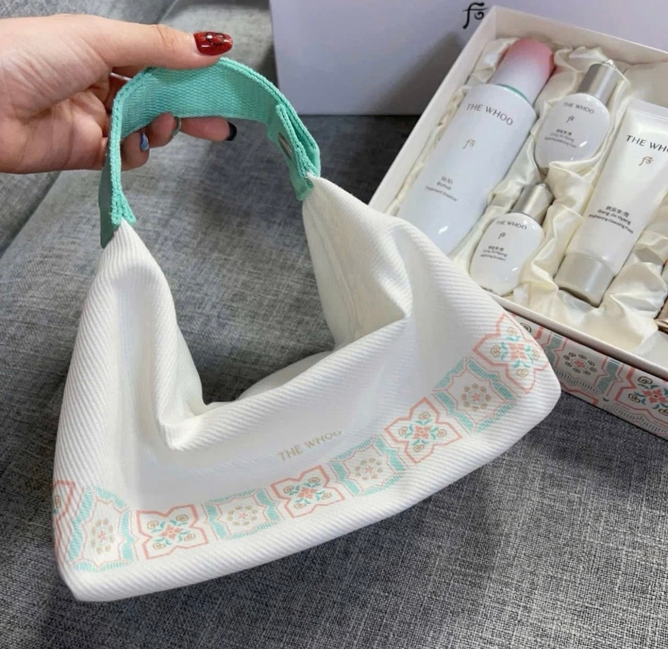 THE WHOO BICHUP TREATMENT ESSENCE SET SPECIAL EDITION 6 ITEMS