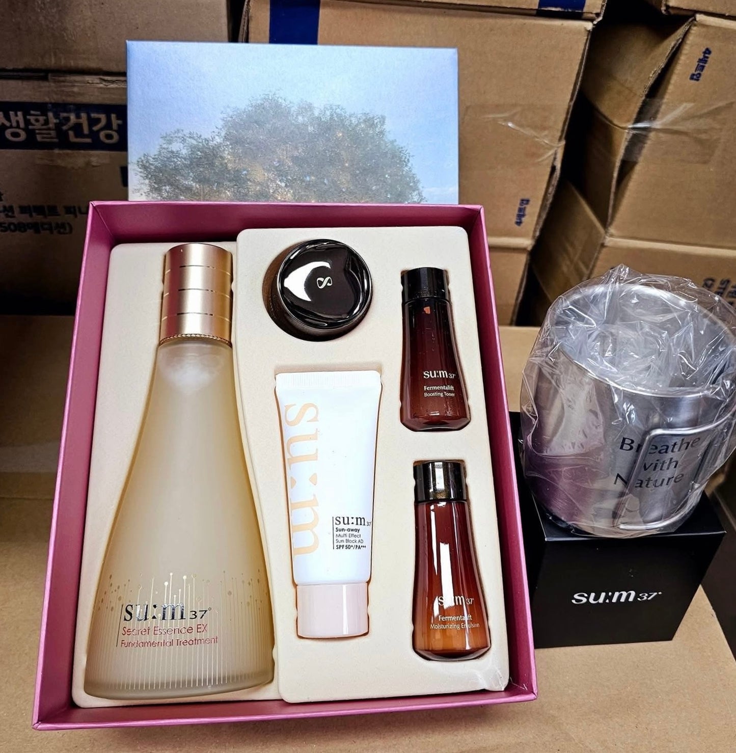 SUM37 SECRET ESSENCE SPECIAL EDITION 230ML & GIFT SET