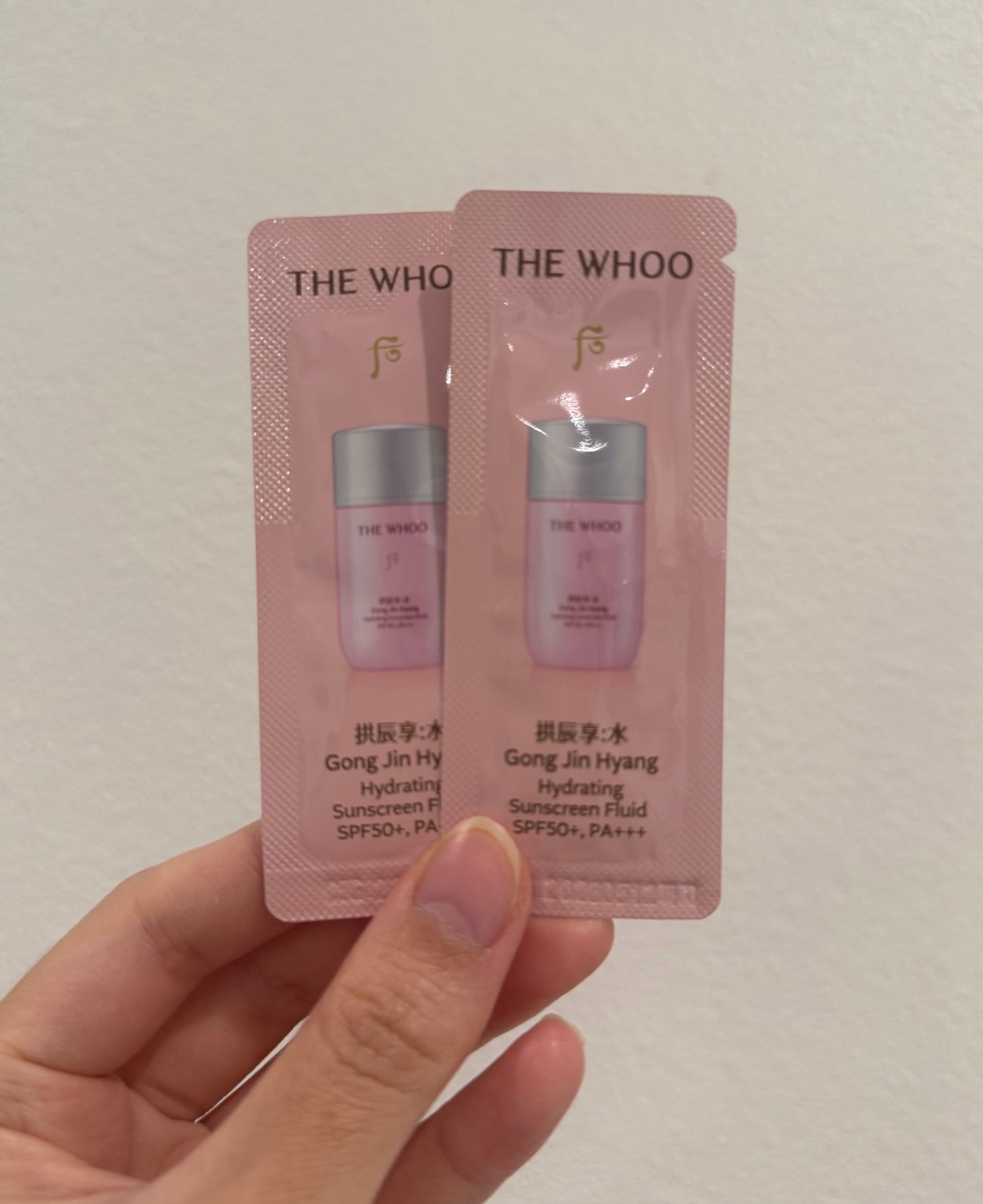 THE WHOO GONGJINHYANG HYDRATING SUNSCREEN FLUID SPF50+ PA+++ SAMPLES 1ML x 30PCS