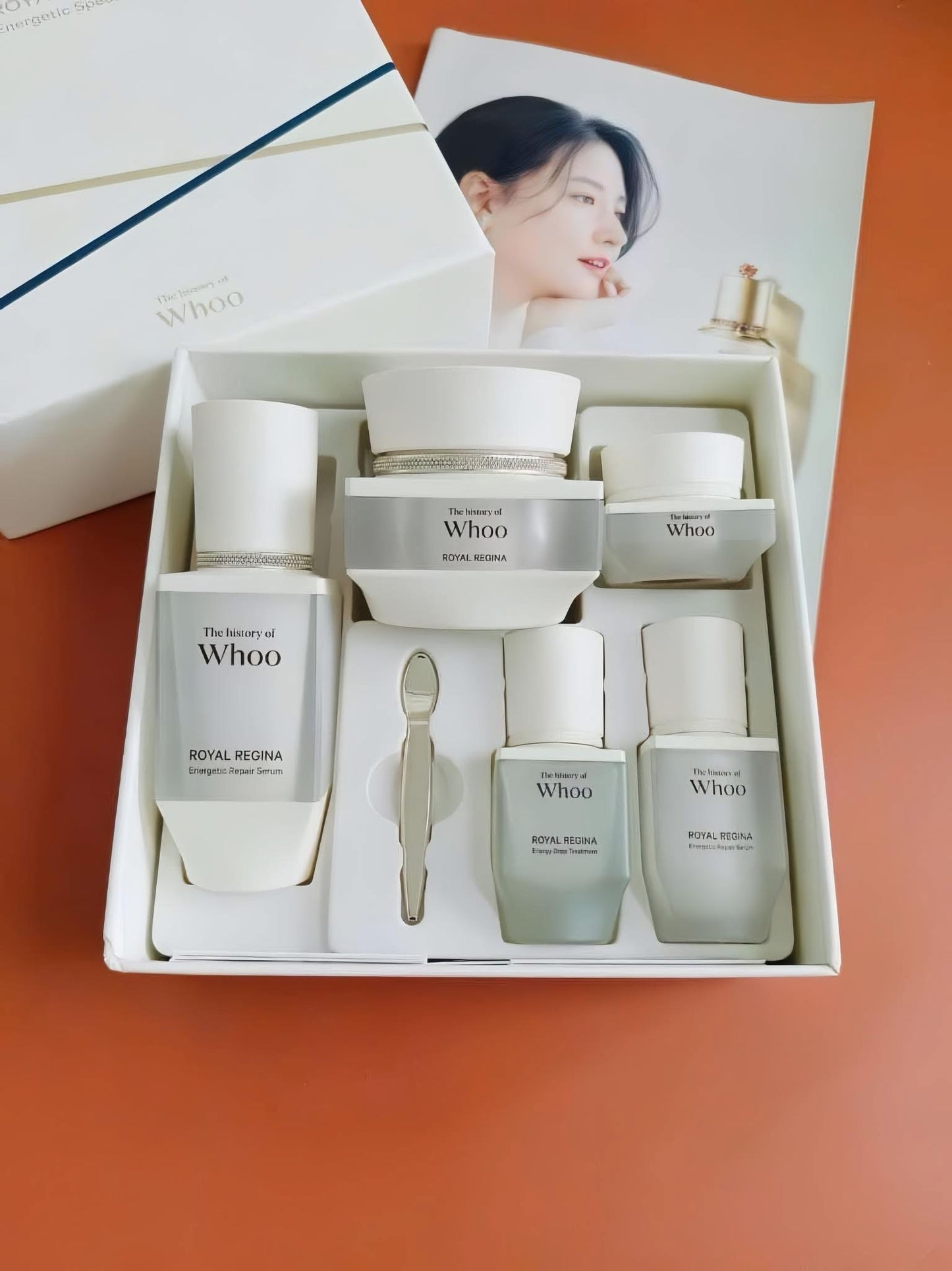 THE WHOO ROYAL REGINA ENERGETIC SPECIAL SET