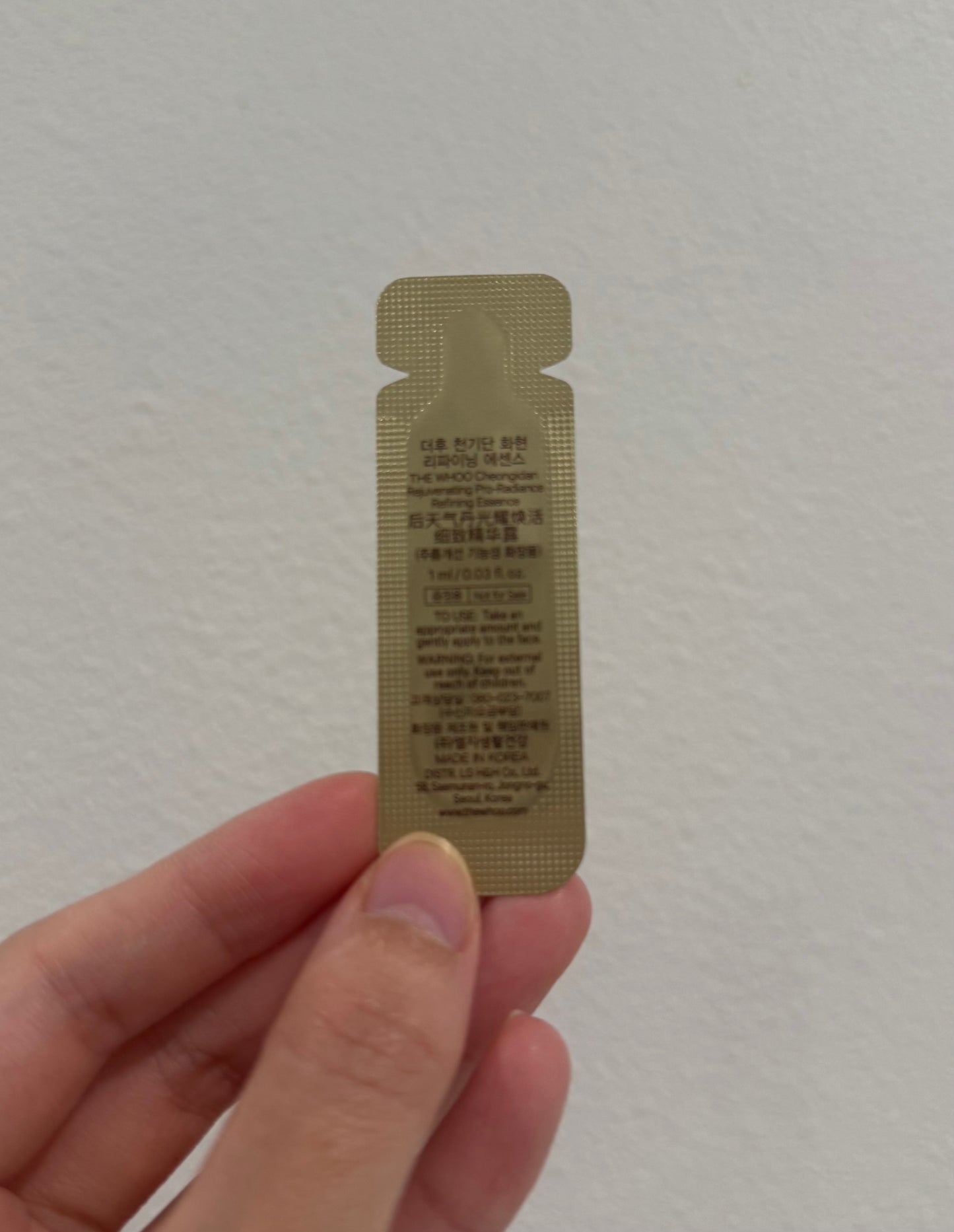 THE WHOO CHEONGIDAN REJUVENATING PRO RADIANCE REFINING ESSENCE SAMPLES 1ML x 30PCS