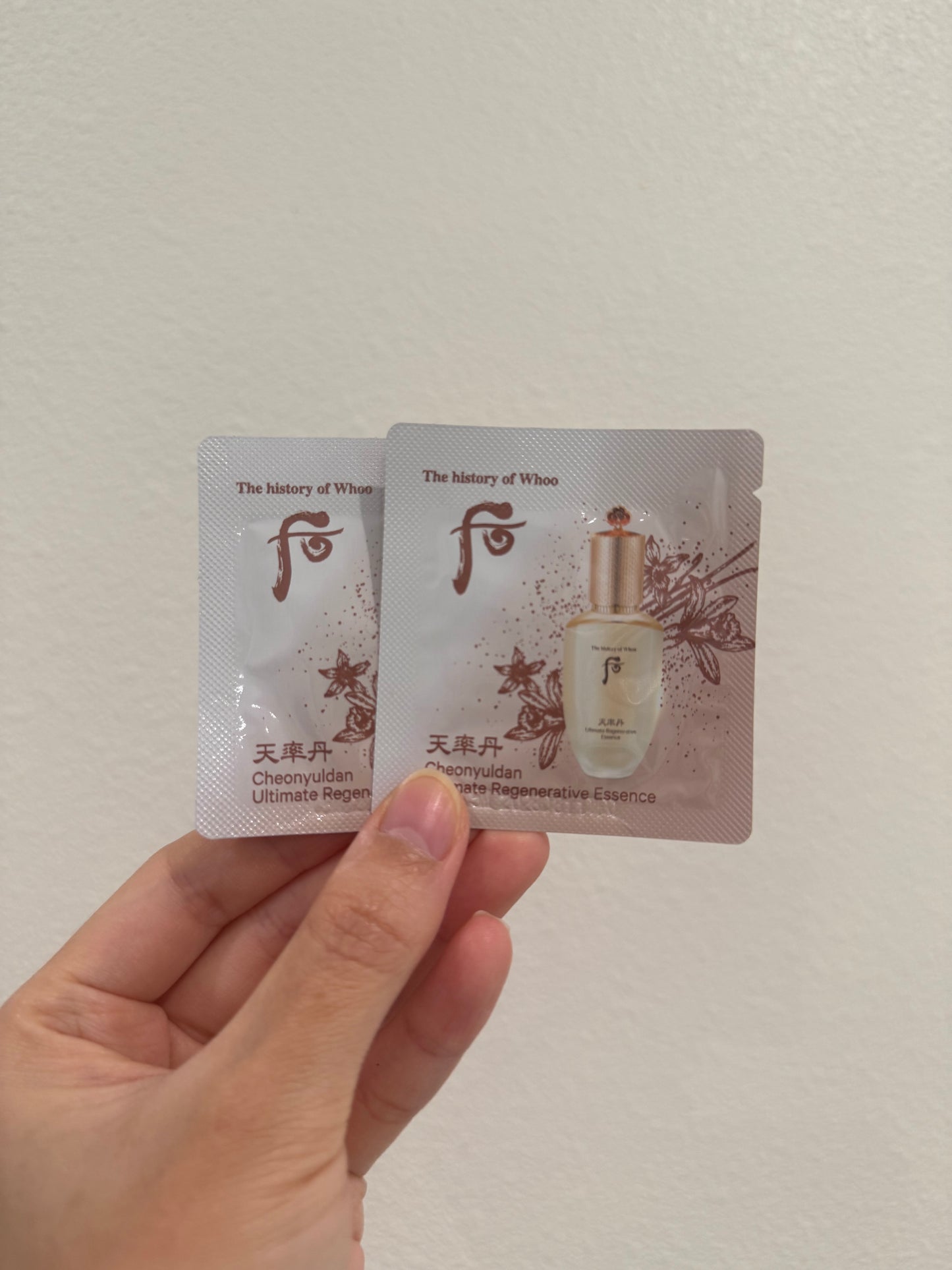 THE WHOO CHEONYULDAN ULTIMATE REGENERATIVE ESSENCE SAMPLES 1ML x 120PCS