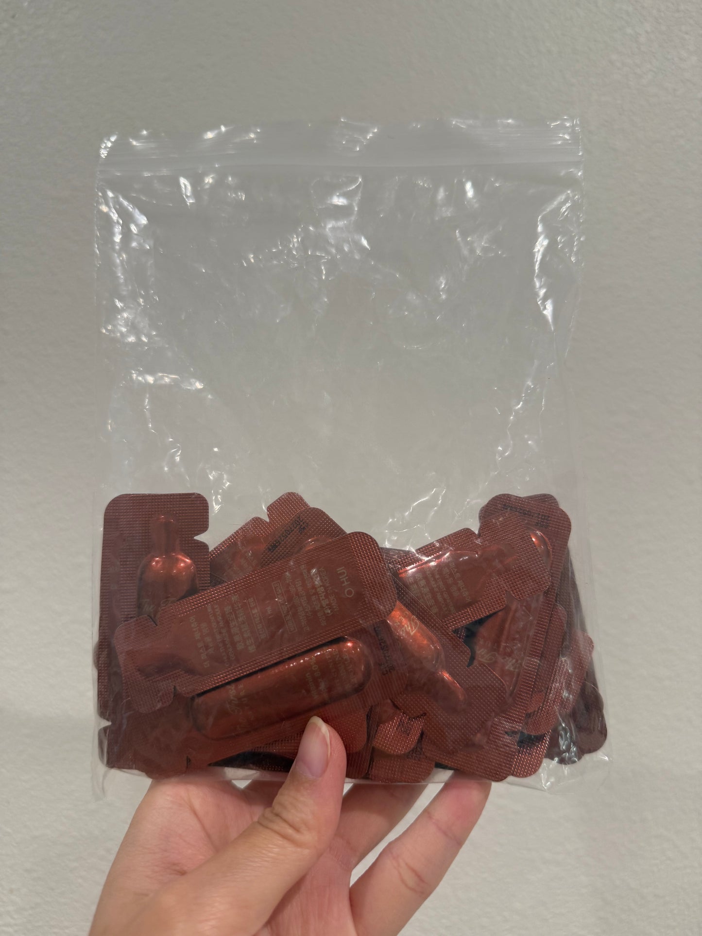 OHUI THE FIRST GENITURE VITAMIN COMPLEX AMPOULE SAMPLES 1ML x 30PCS