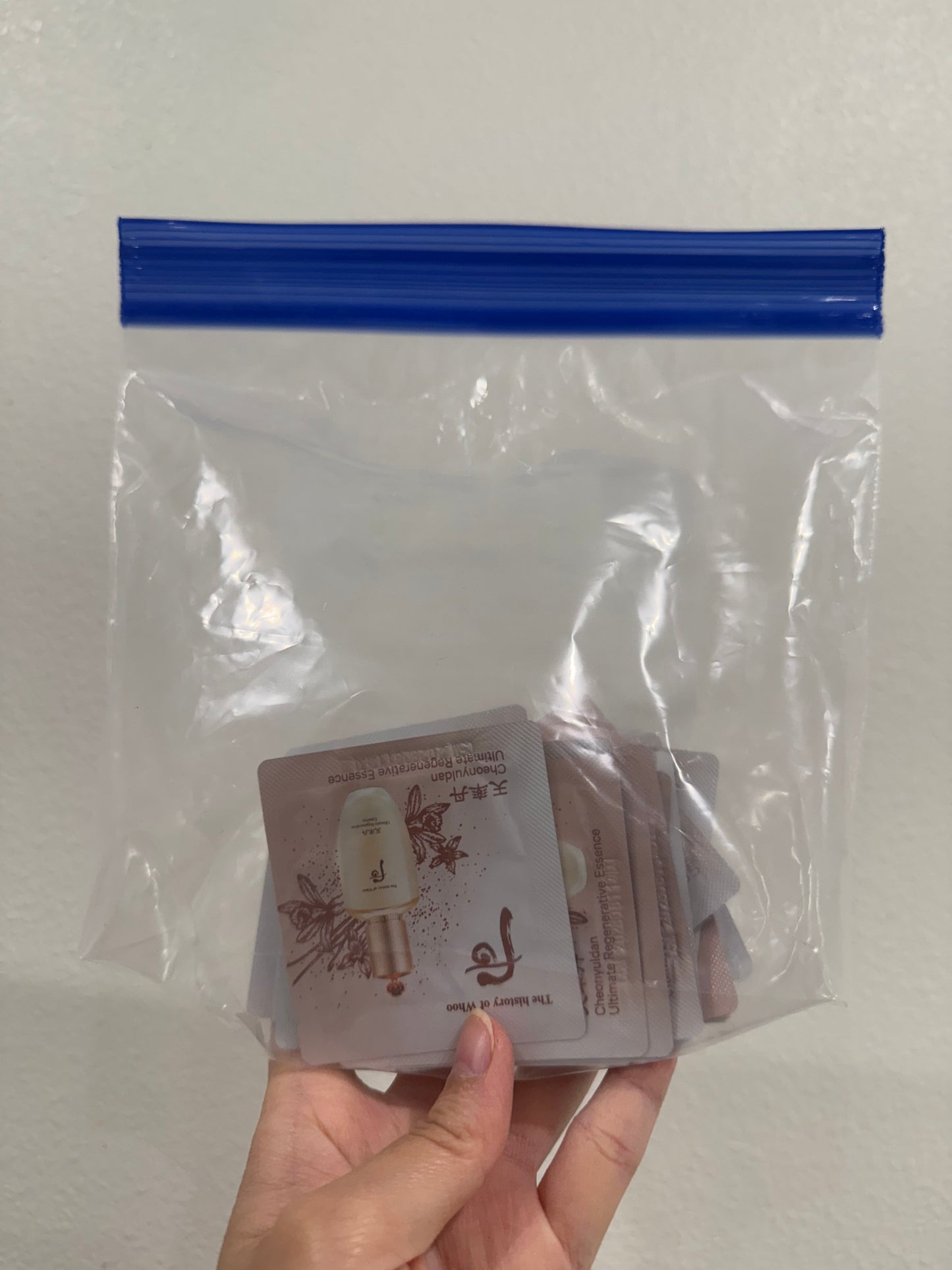 THE WHOO CHEONYULDAN ULTIMATE REGENERATIVE ESSENCE SAMPLES 1ML x 30PCS