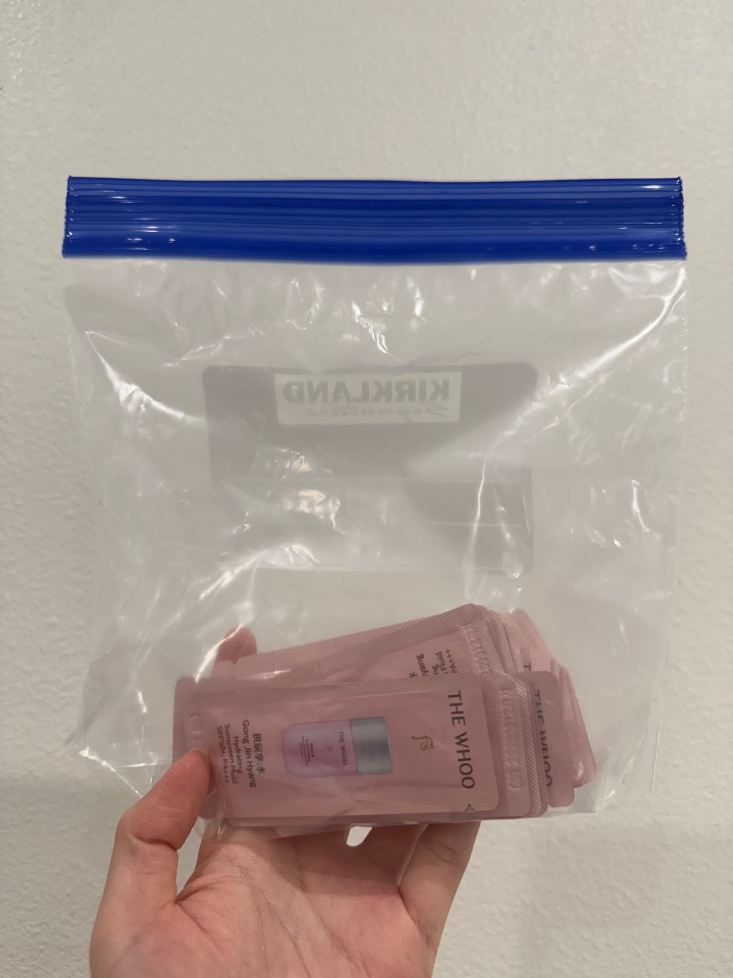 THE WHOO GONGJINHYANG HYDRATING SUNSCREEN FLUID SPF50+ PA+++ SAMPLES 1ML x 30PCS