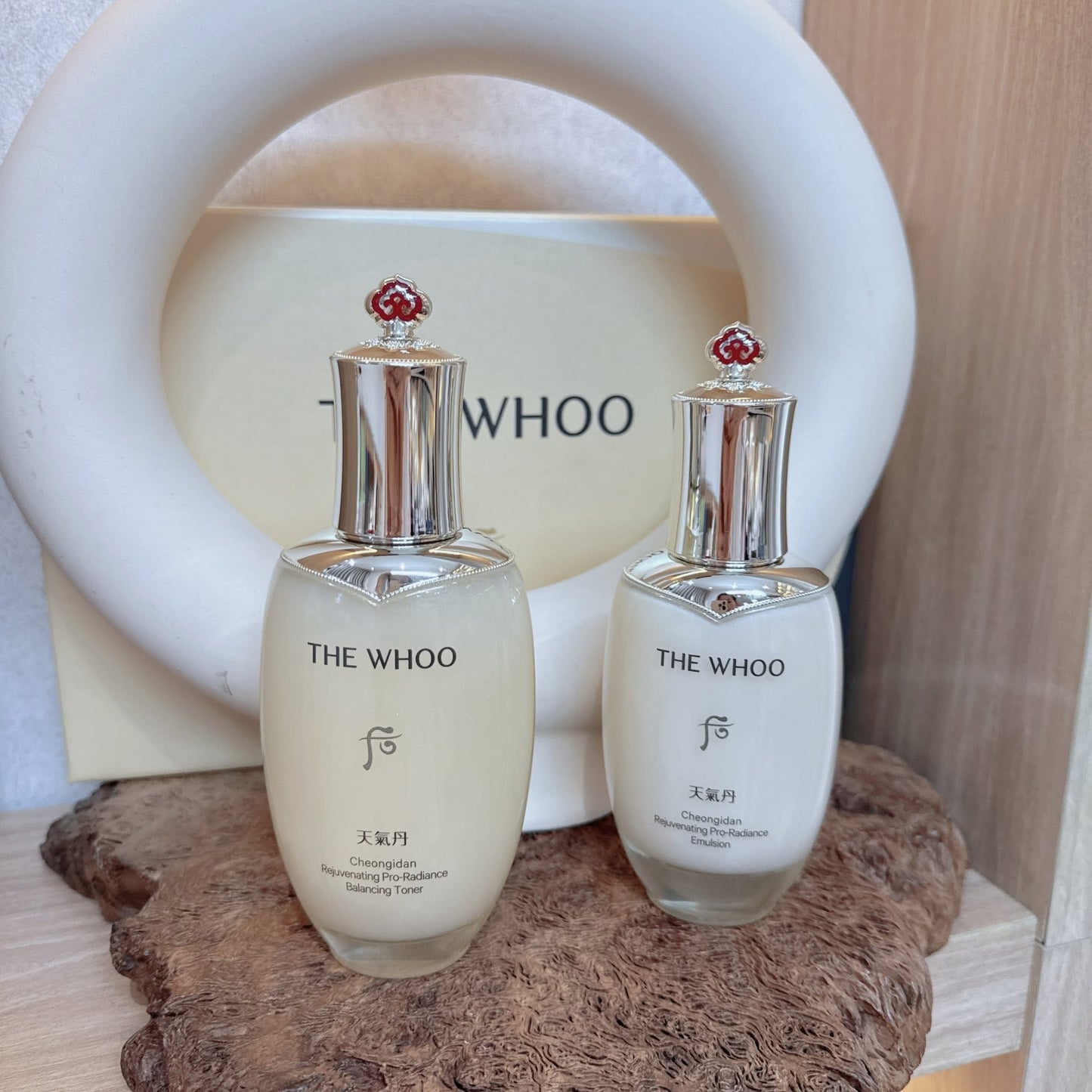 THE WHOO CHEONGIDAN PRO-RADIANCE REJUVENATING SET OF 7 ITEMS