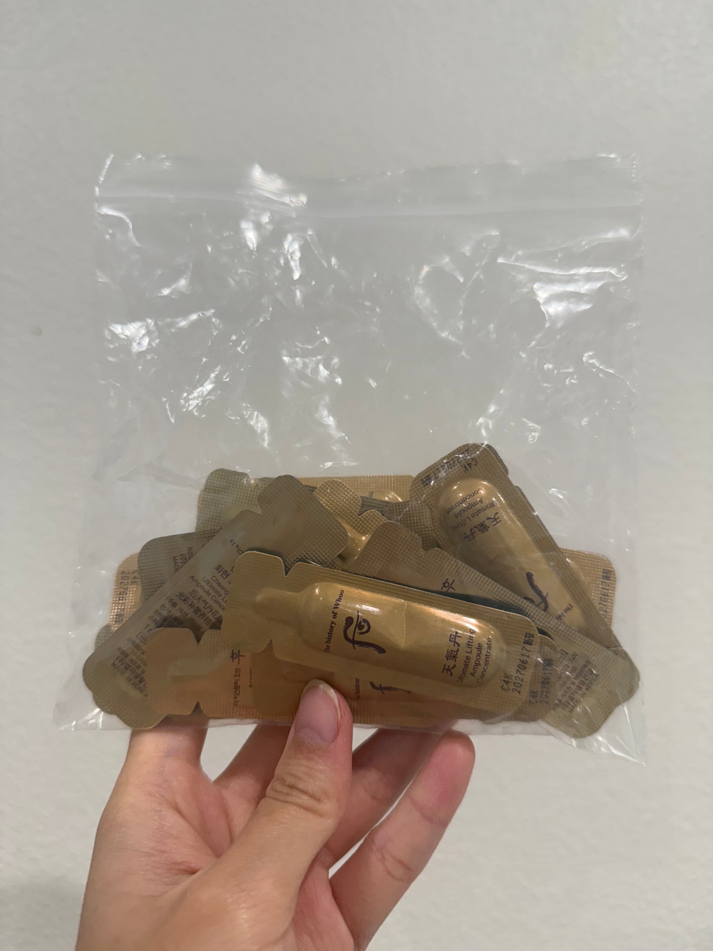 THE WHOO ULTIMATE LIFTING AMPOULE CONCENTRATE SAMPLES 1ML x 30PCS