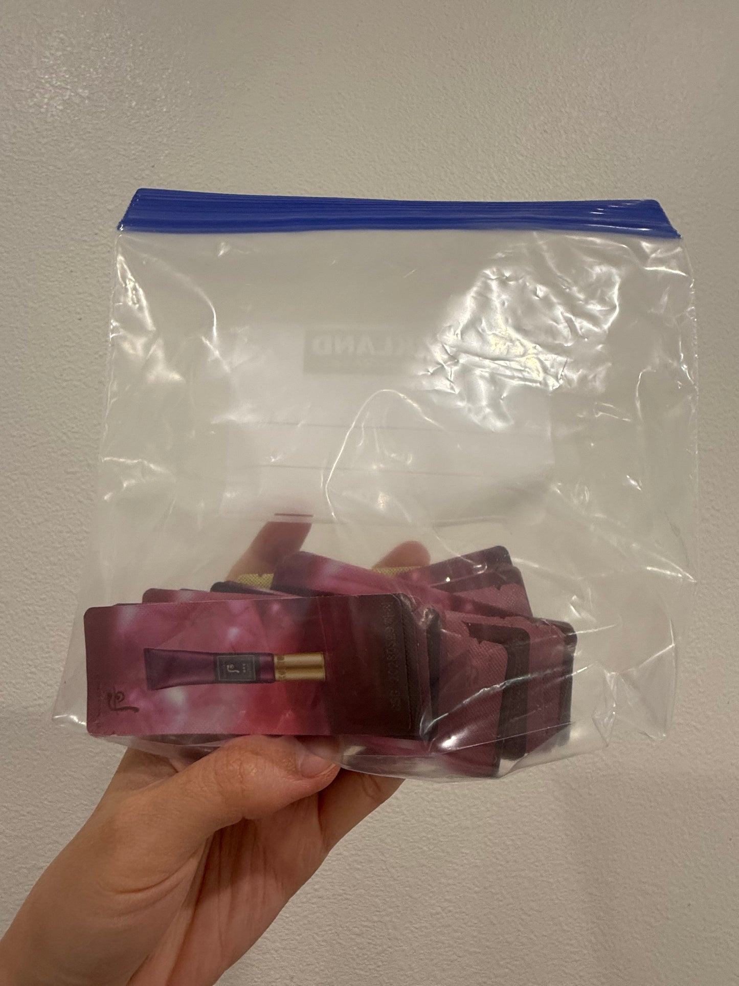 THE WHOO JINYULHYANG INTENSIVE WRINKLE CONCENTRATE SAMPLES 1ML x 30PCS