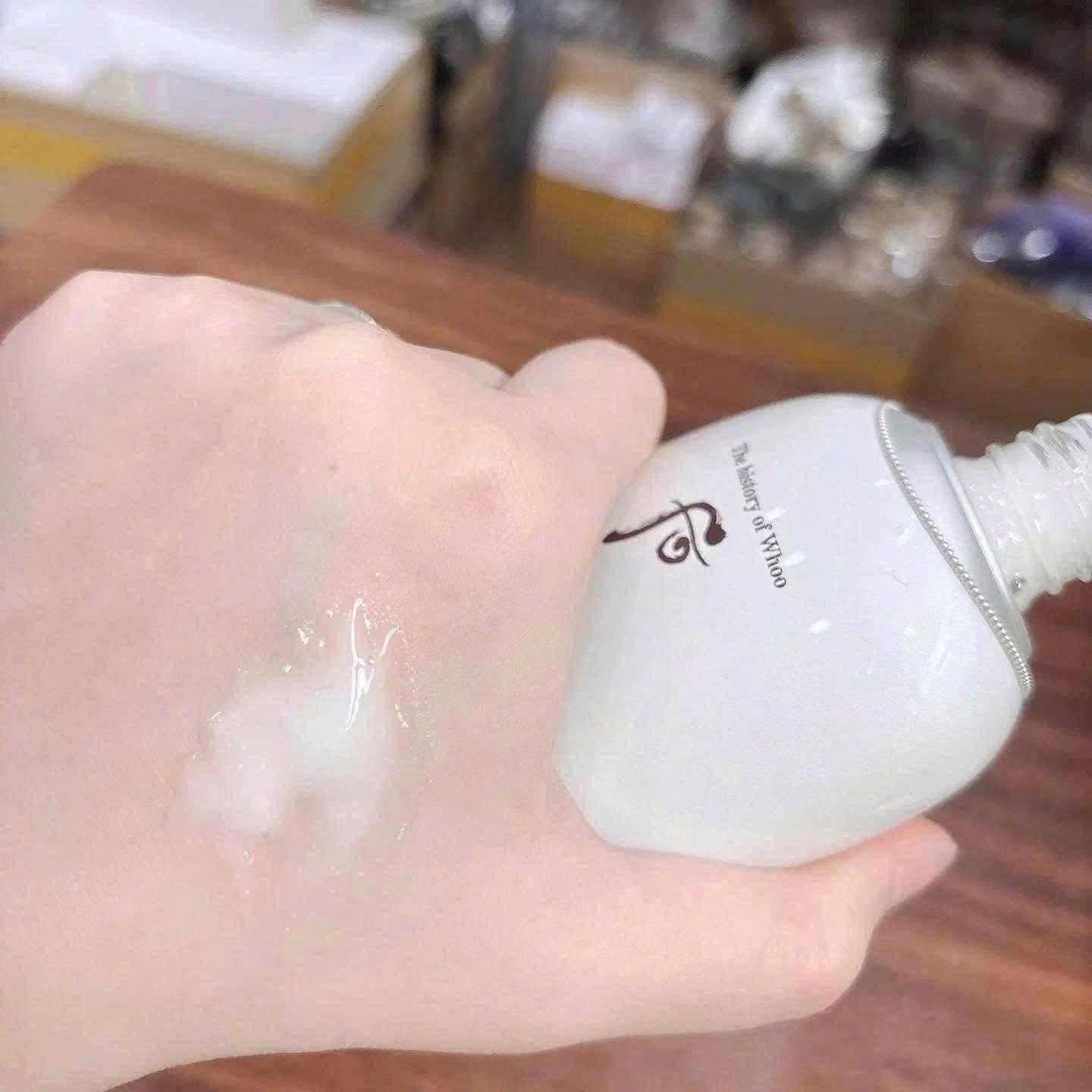 THE WHOO WHITE RADIANT MOISTURE FULL SET OF 8 ITEMS