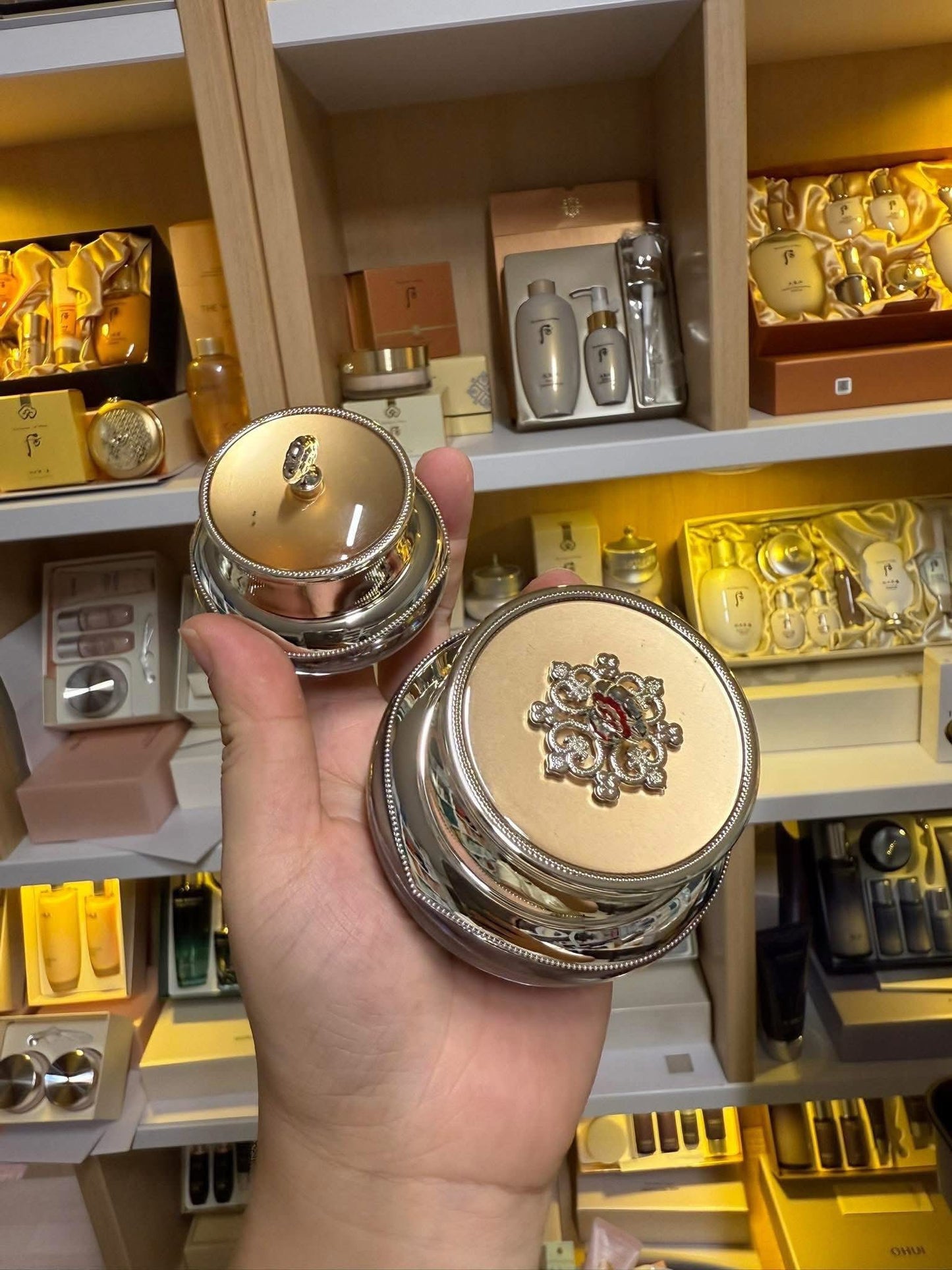 THE WHOO CHEONGIDAN PRO-RADIANCE REJUVENATING SET OF 7 ITEMS